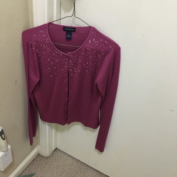 Raspbery cardigan sweater - Picture 1 of 4